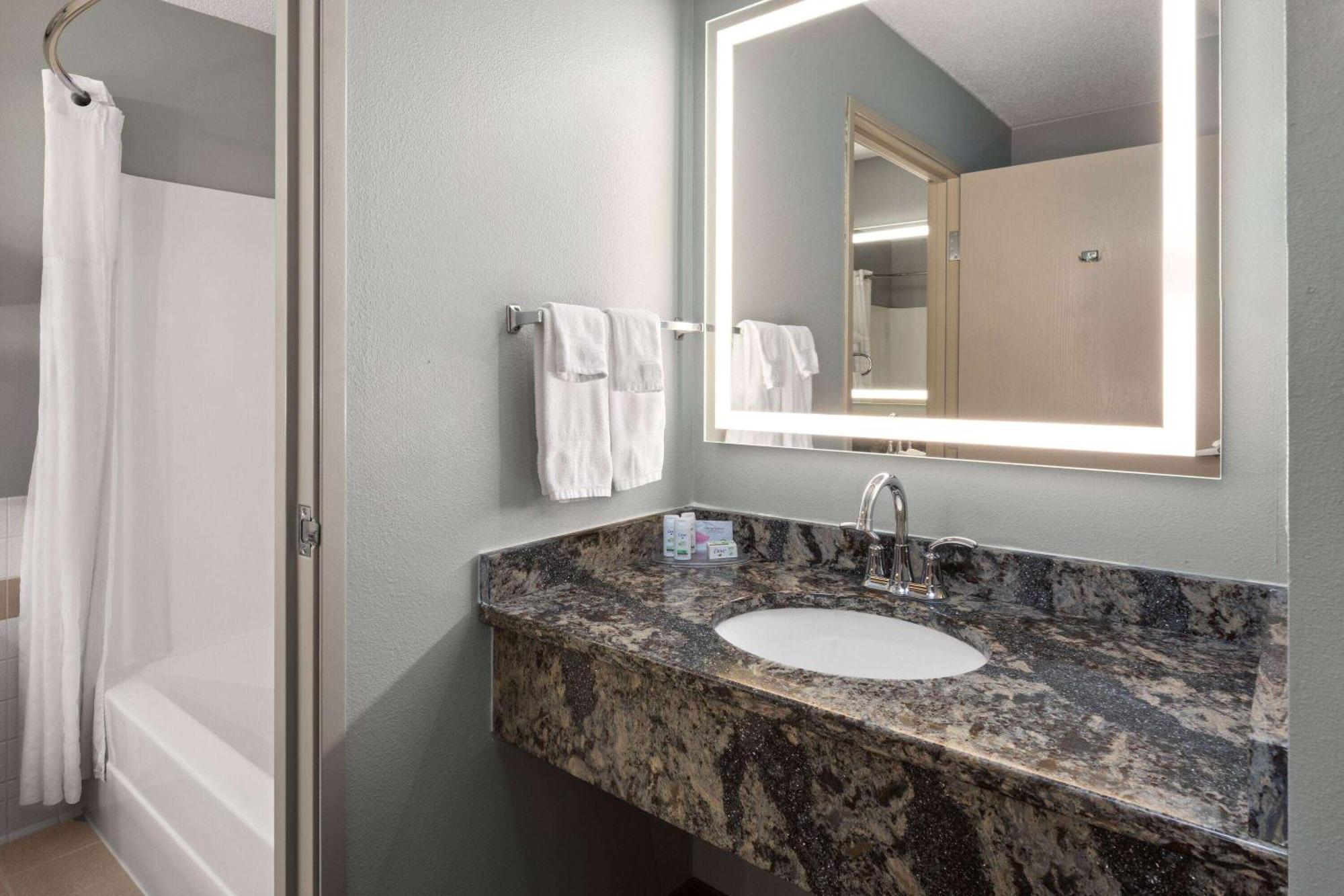 Americinn By Wyndham Motel 3*